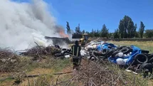 Tomarza’da lastik yangını ekiplerin hızlı müdahalesi ile söndürüldü