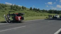 Ardahan'da Traktör Devrildi