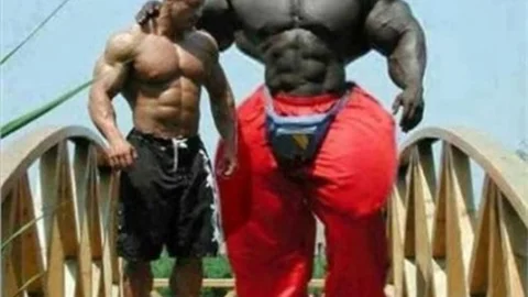 Dünyayı şaşkına çeviren vücut!