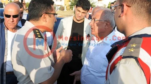 Mersin'de MHP'nin Konvoyu Kesildi, Kriz Çıktı