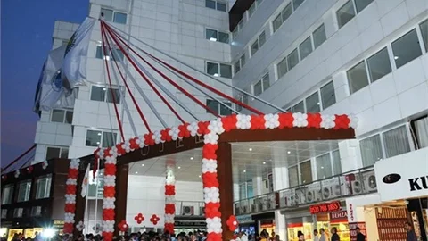 Tarsus Kent Otelinin Açılışı Yapıldı