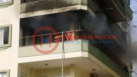 Tarsus'ta Apartmanda Yangın Çıktı