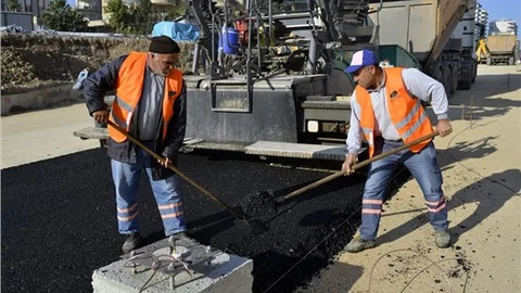 6 Bin Ton Sıcak Asfalt Kullanılıyor