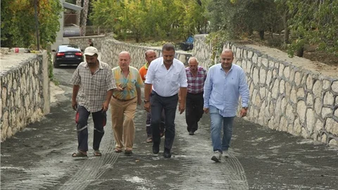 Toroslar’dan Her Mahalleye Bir Meydan