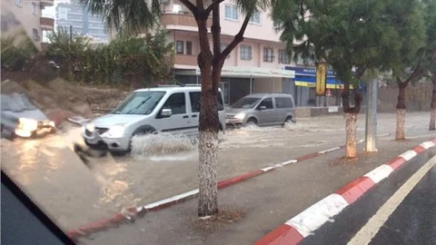 Aşırı Yağışların Neden Olduğu Sel Felakatinde Tarsus Fotoğrafları