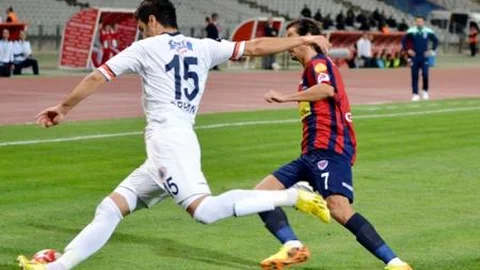 İstanbul Büyükşehir Belediyespor 2-3 Mersin İdmanyurdu Maç Resimleri 2013-2014