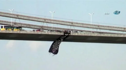 Boğaziçi Köprüsü'nde 'tezkere' eylemi!