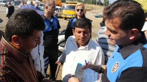 Kurban satıcılarından ilginç sahte para tepkisi!