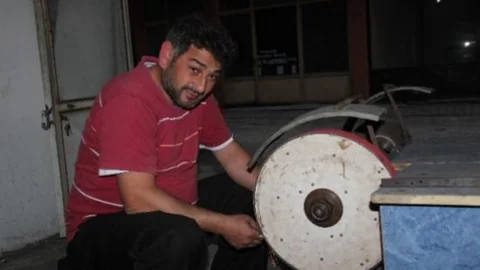 Bıçak Bileyicilerinin Yüzleri Gülmeye Başladı
