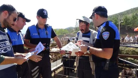 Polis sahte para hakkında bilgi verdi!