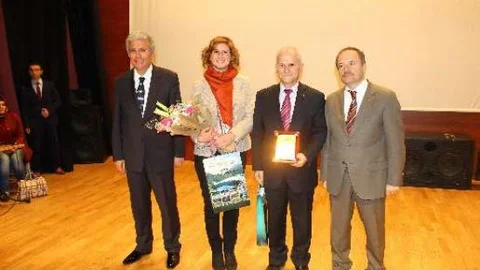 Avrasya Üniversitesi ''girişimcilik'' Konferanslarına Devam Ediyor