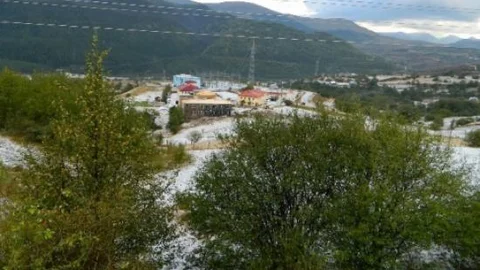 Posof'ta Dolu Yağışı