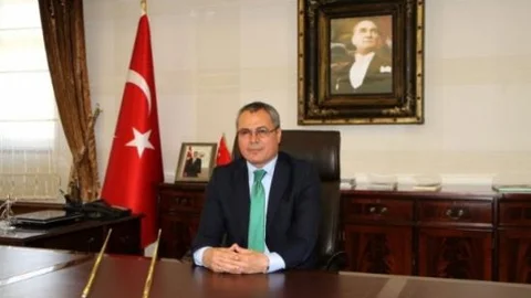 Vali Deniz 2014-2015 Eğitim Öğretim Yılının Başlaması Dolayısıyla Mesaj Yayınladı