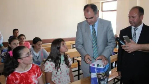 Isparta'da Yeni Ders Yılı Törenle Başladı