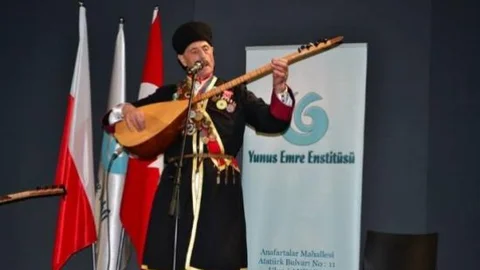 Vali Deniz Devlet Sanatçısı Şeref Taşlıova'nın Vefatı Üzerine Mesaj Yayınladı