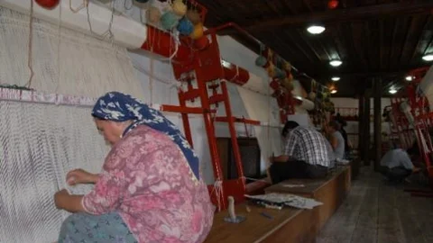 Uşak'ta Tarhana Kilim Ve Halı İçin Özel Çalışmalar Yolda