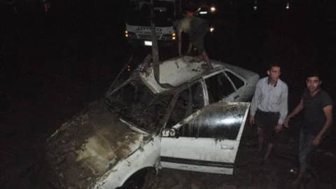 Hatay'da Sağanak Yağış Karayolunu Trafiğe Kapattı.