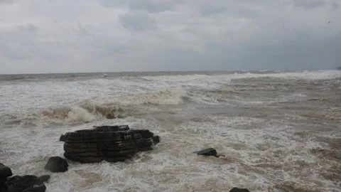 Karadeniz'de Dev Dalgalar