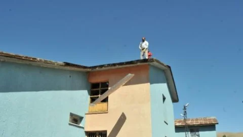 Emektar Okul Yıkılıyor