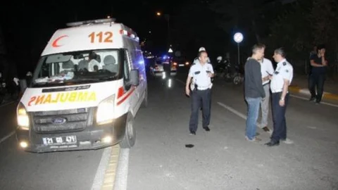 Diyarbakır'da Trafik Kazası: 1 Polis Yaralı
