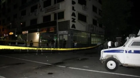 Diyarbakır'da Polise Saldırı