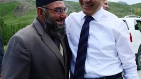 Vali Altıparmak'tan Dünya Yaşlılar Günü Mesajı