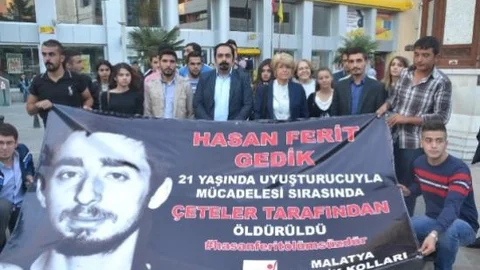 Chp Gençlik Kolları'ndan Uyuşturucu Eylemi