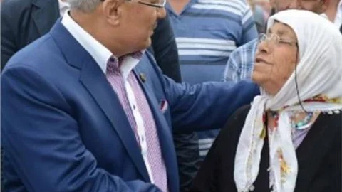 Başkan Kocamaz Yaşlılar Günü'nü Kutladı