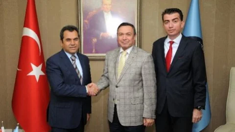 Aü'nden Lise Öğrencilerine Girişimcilik Dersi