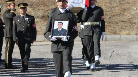 Şehit Uzman Çavuş'a Elazığ'da Tören Düzenlendi