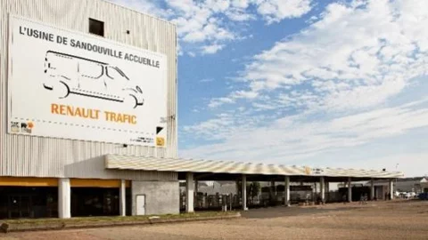 Renault Yeni Trafic Üretim Hattını Hizmete Aldı