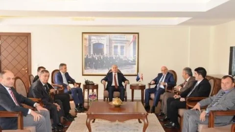 Vali Şahin'e Ziyaretler