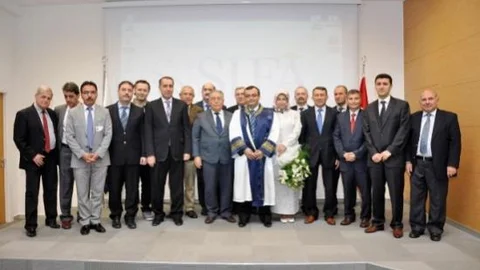 Şifa Üniversitesi Rektörlüğüne Prof. Dr. Mehmet Ateş Atandı