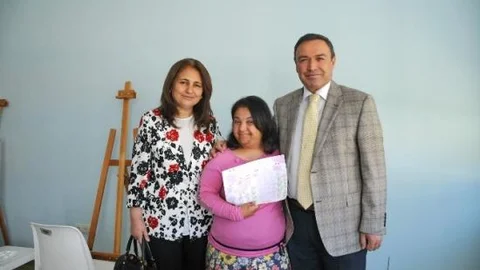 Aü Rektörü Kurtcephe'den Ziyaret