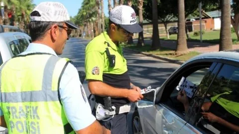 Dünyada Her Yıl 1.3 Milyon İnsan Trafik Kazasında Hayatını Kaybediyor