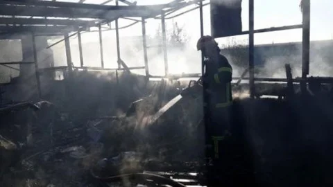 Düzce'de 2 Katlı Ev Kül Oldu