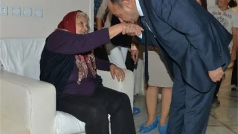 Başkan Arslan Yaşlıları Unutmadı