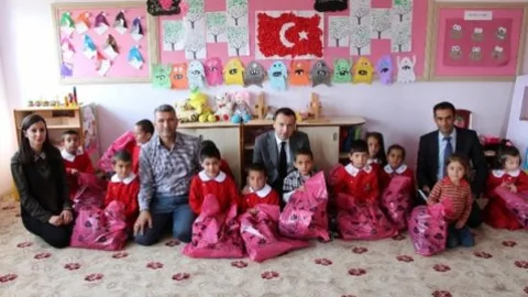 Samsatlı Çocuklara Bayram Öncesi Giyim Yardımı