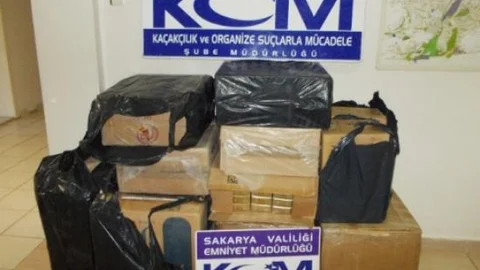Sakarya'da 7 Bin Paket Kaçak Sigara Ele Geçirildi