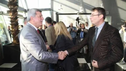 Başkan Büyükşehir Personeliyle Bayramlaştı