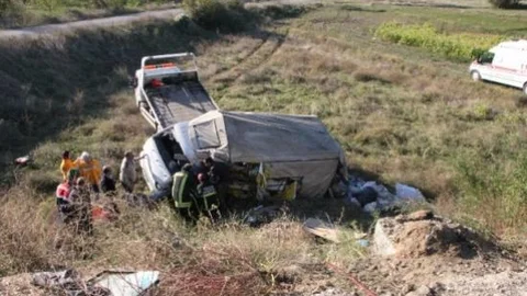 Tosya'da Trafik Kazası: 3 Yaralı