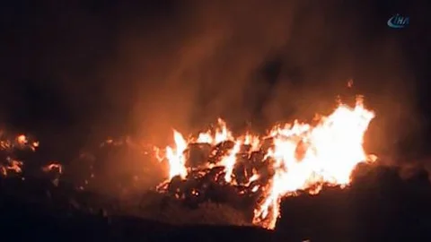 Demre'de korkutan yangın!