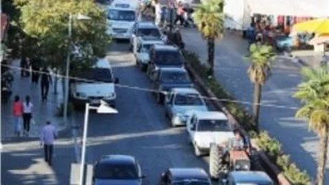 Ödemiş'te Bayram Telaşı Trafiğe Yansıdı