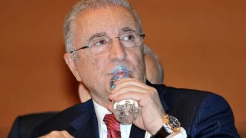 Ünal Aysal'dan bayram mesajı!