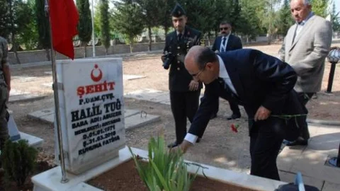 Kurban Bayramı Öncesi Şehitlik Ve Şehit Aileleri Ziyaret Edildi