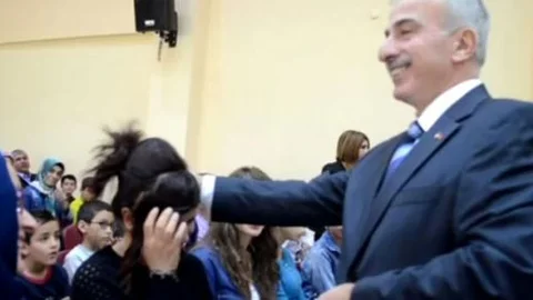 Vali ile genç kızın ilginç diyaloğu!