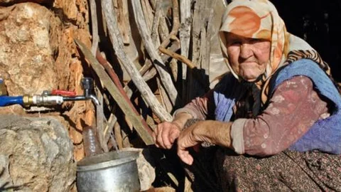 66 yıl sonra evinde bir ilk yaşadı!