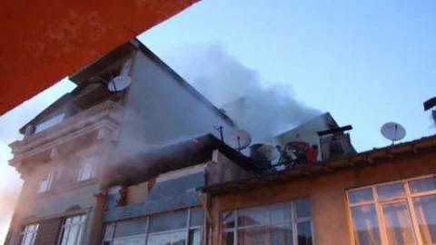 Artvin'in Şavşat İlçesindeki Yangın Korkuttu