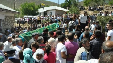 Asansör Faciasının En Genç Kurbanlarından Hıdır Ali Genç Toprağa Verildi