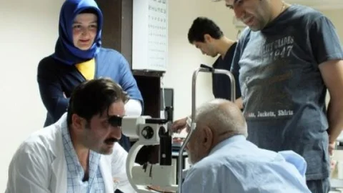 Doktor Keleş Başarılı Operasyonlarla 65 Göze Işık Oldu